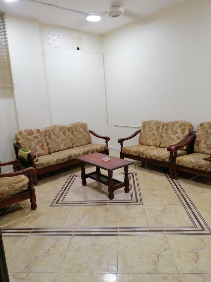 Golden Diamond Hotel Apartments- الماسة الذهبية للشقق الفندقية Aqaba Bagian luar foto